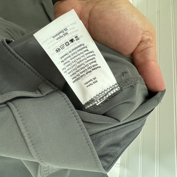 NEW Eddie Bauer Rainer Pant Active Fit 30W 32L Dark Smoke - Picture 7 of 9